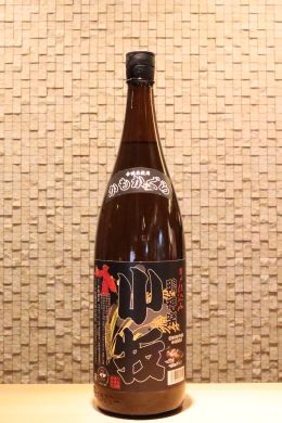 小牧 鴨神楽　黒　芋焼酎25度　1800ml