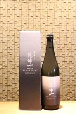 乾坤一 純米大吟醸 山田錦  720ml
