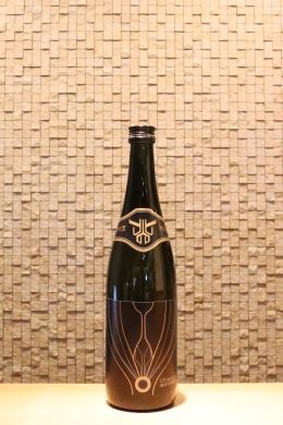 仮面ライダークウガ×伯楽星 Ultimate 純米大吟醸酒 – 日本酒と焼酎